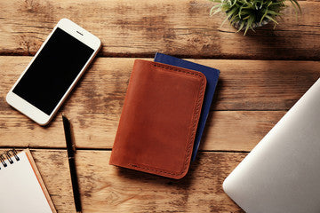 Portafoglio MagSafe in Pelle con Cavalletto per iPhone